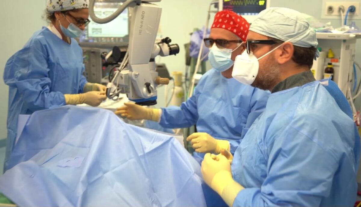Caltagirone, due trapianti di cornea con tecniche innovative: pazienti tornano a vedere - 