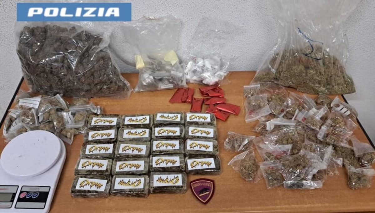 Droga nascosta nello zaino e in frigo: sequestrati 3,4 chili, arrestato 37enne a Catania - 