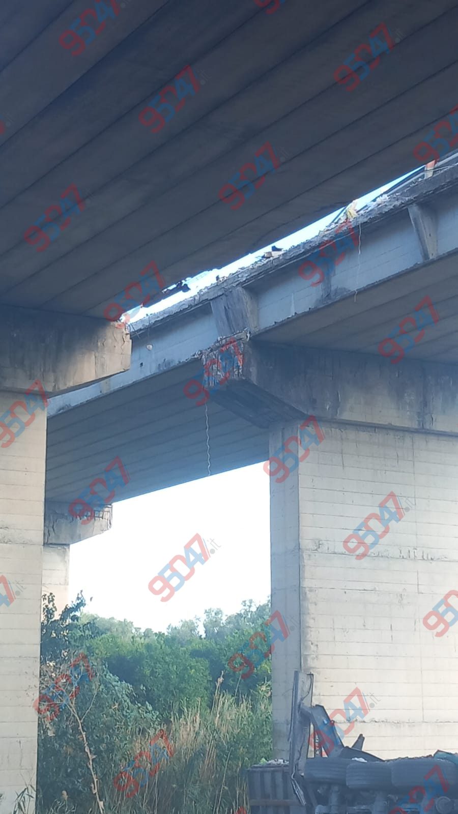 GRAVE INCIDENTE SULLA A19: CAMION PRECIPITA, CONDUCENTE IN GRAVI CONDIZIONI TRASFERITO IN ELISOCCORSO AL CANNIZZARO