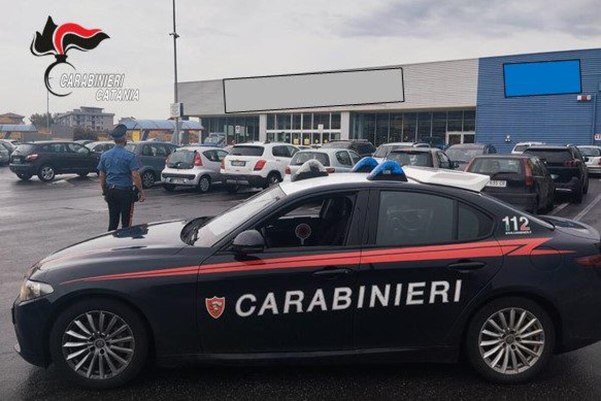 PATERNO'. Ruba cosmetici e prodotti per l’igiene in un supermercato, arrestata - 