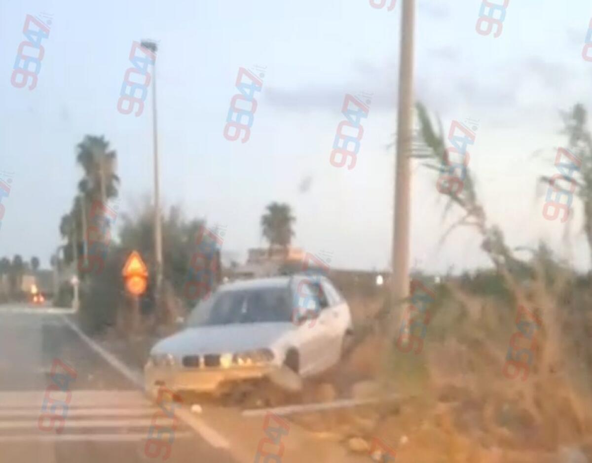 PATERNO’ – Incidente misterioso a Tre Fontane: auto fuori strada, conducente si allontana a piedi - 