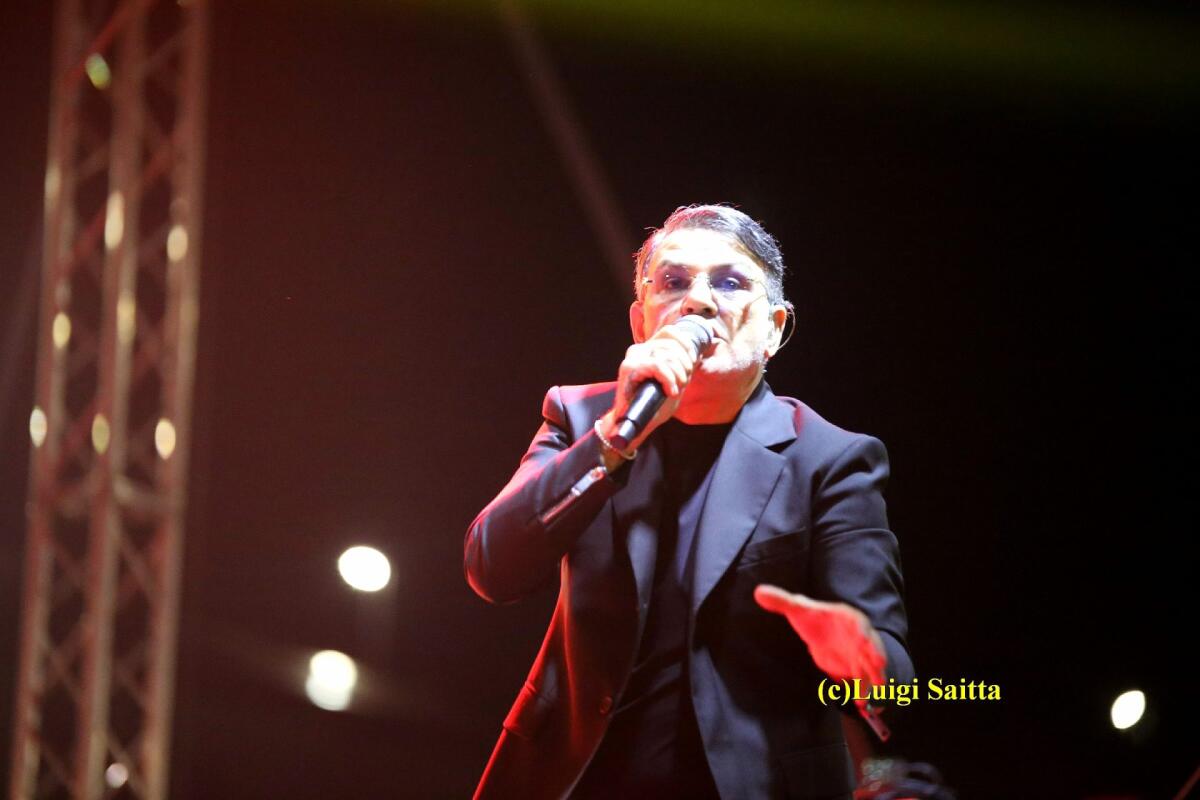 Gianni Celeste infiamma il pubblico di Bronte: festa grande al “M’Arricriu Music Fest” - 