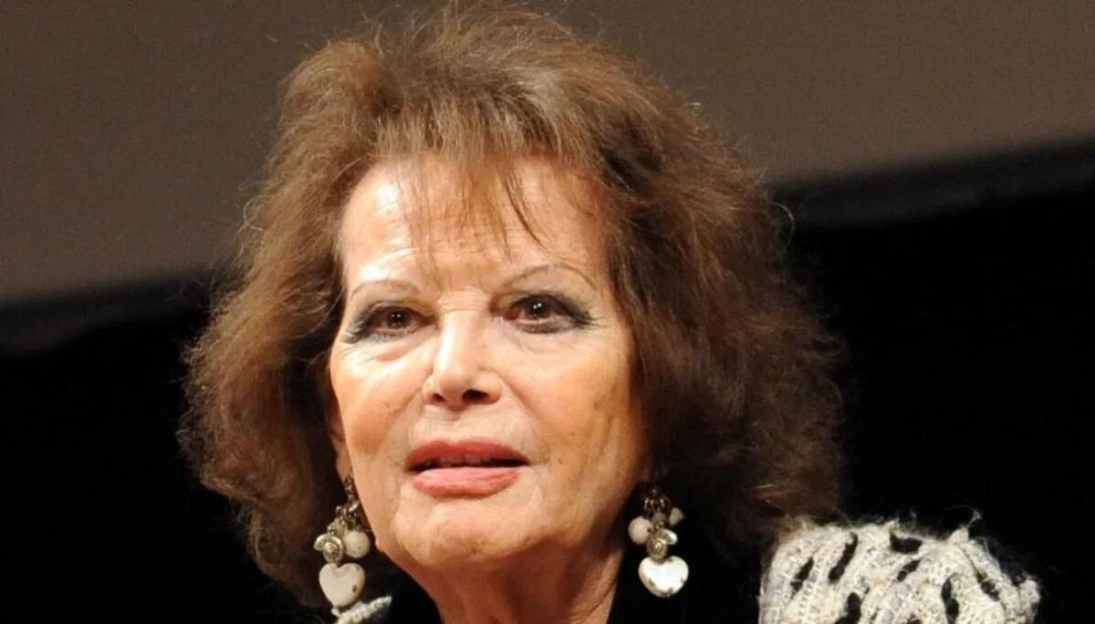 È morta Claudia Cardinale, addio alla diva del cinema italiano: aveva 87 anni - 