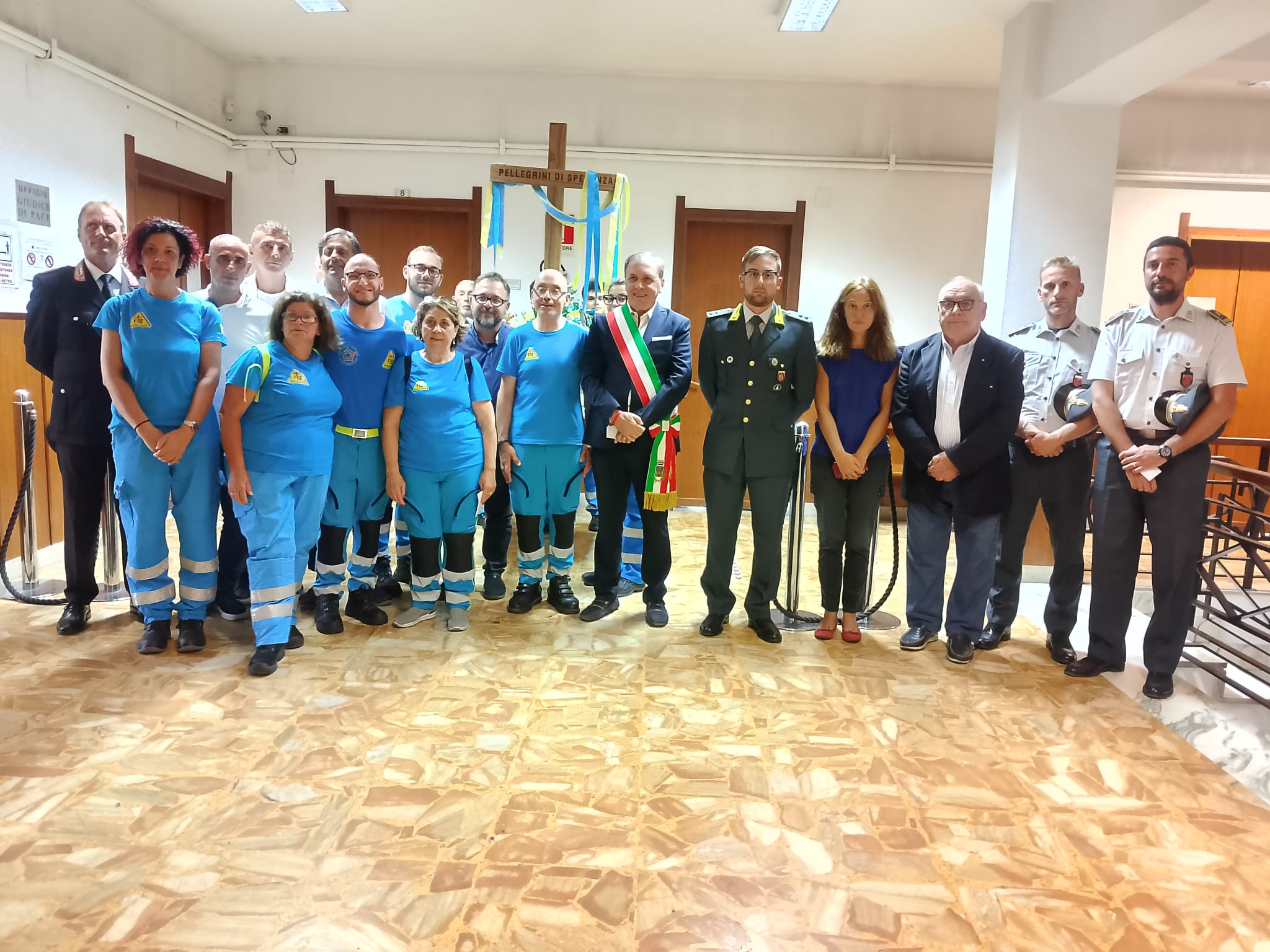 La Misericordia di Paternò porta la Croce del Giubileo tra istituzioni e luoghi del bisogno