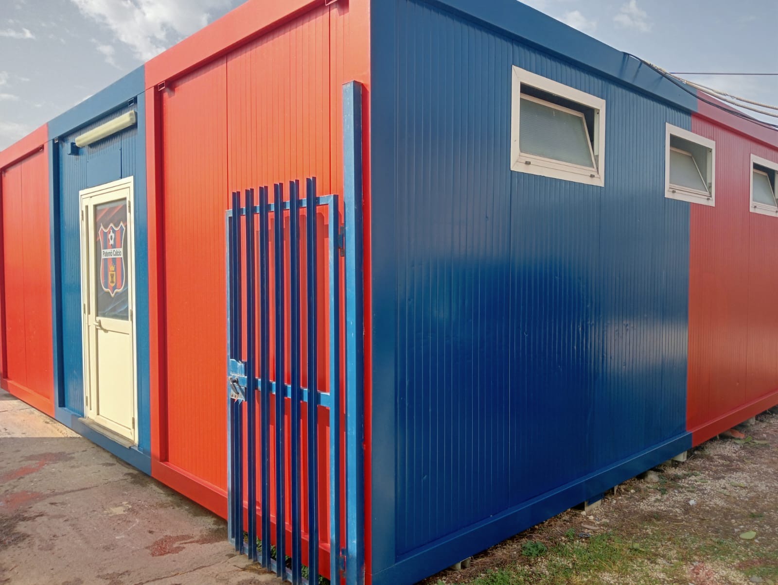 STADIO FALCONE-BORSELLINO DI PATERNÒ: LAVORI DI RIQUALIFICAZIONE COMPLETATI, MA LA PRIMA GARA DI SERIE D SI GIOCA A LENTINI