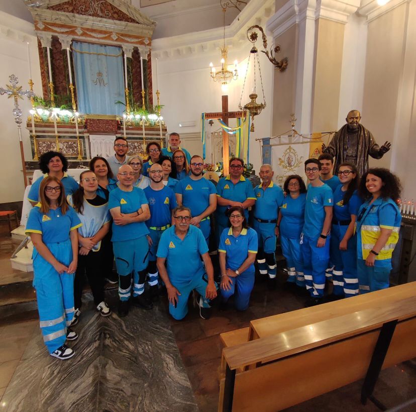 La Misericordia di Paternò porta la Croce del Giubileo tra istituzioni e luoghi del bisogno