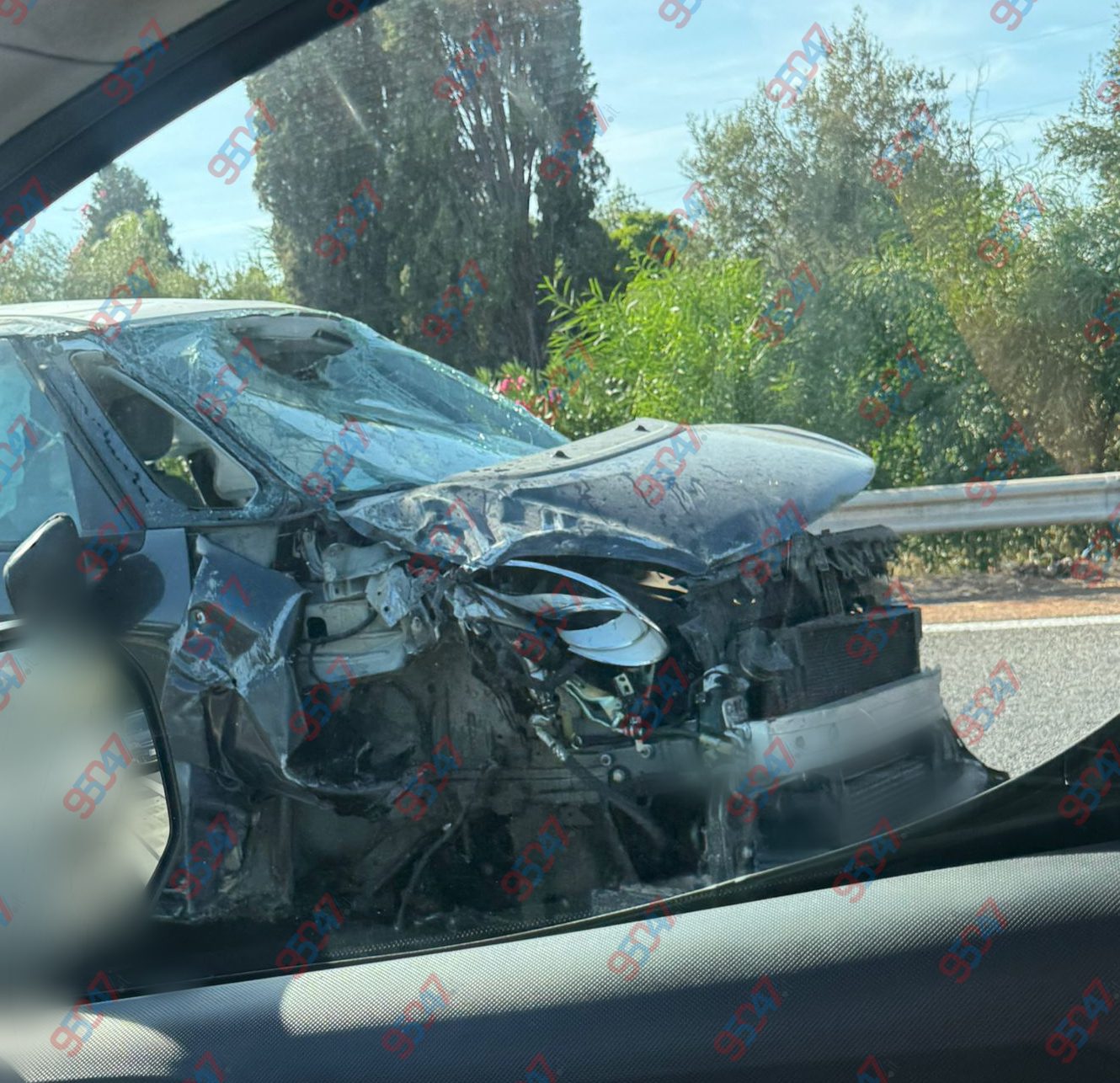 Incidente sull’A18 nel pomeriggio: scontro tra camion e auto nei pressi di Giardini Naxos