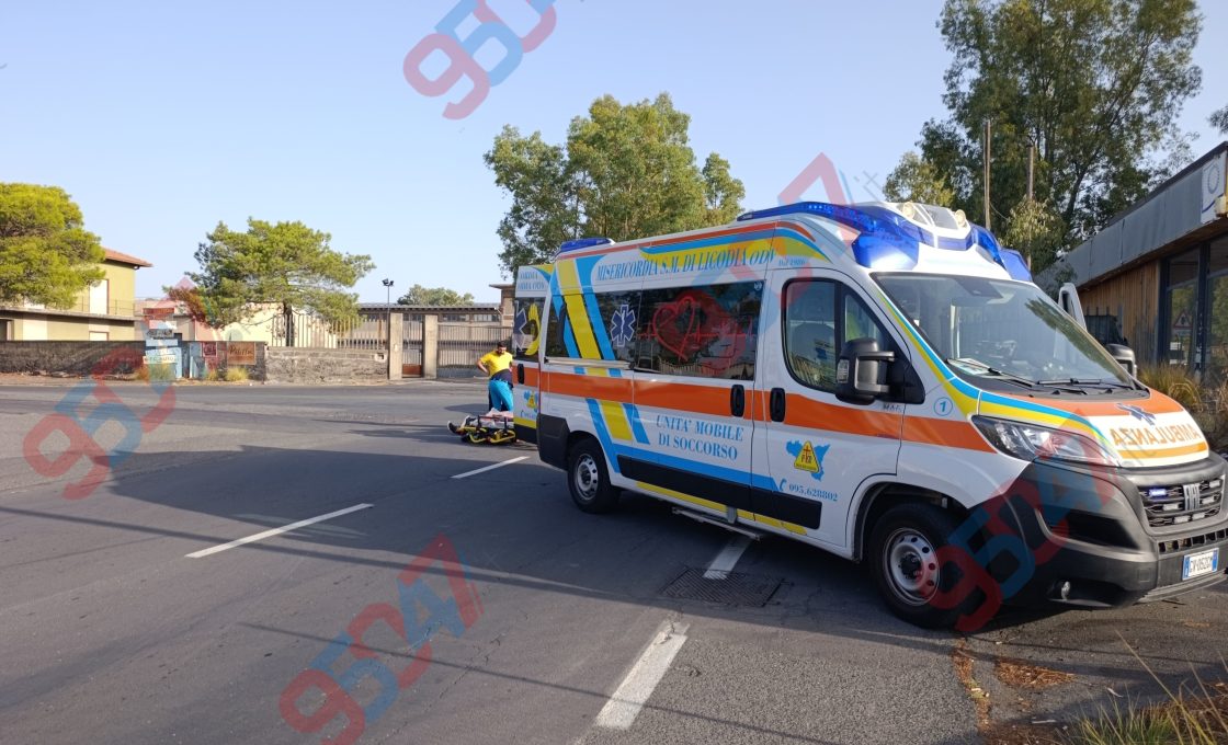 Scontro tra furgone e scooter sulla SP14 a Belpasso: ferito un ragazzo