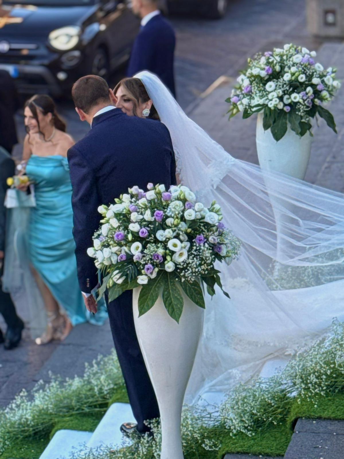 Paternò, nozze per Oriana Borzì e Dario Corallo: due giovani sposi paternesi hanno coronato il loro sogno d’amore