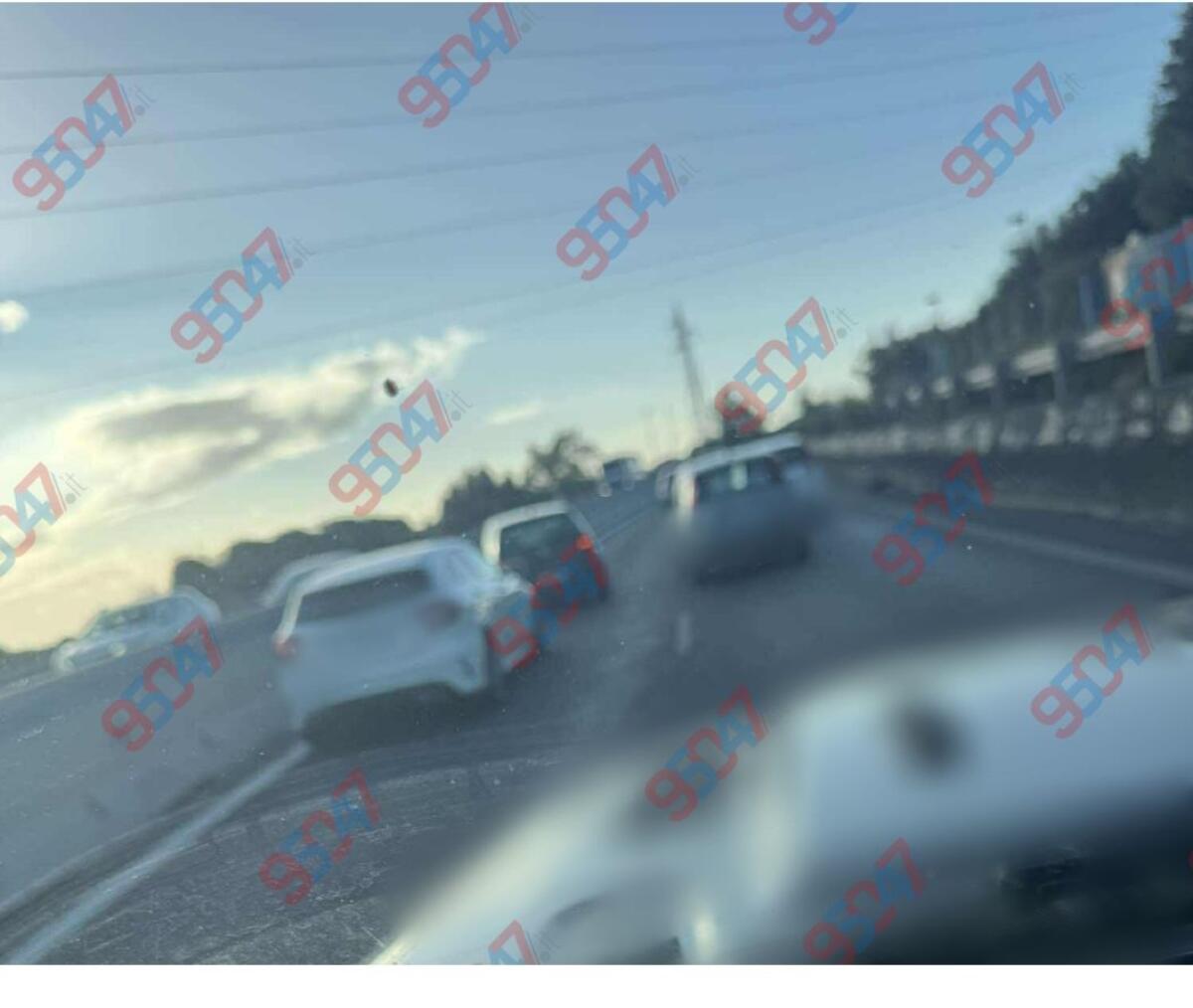 SUPERESTRADA 121 – SETTIMANA CHE INIZIA CON L’ENNESIMO INCIDENTE: TRE AUTO COINVOLTE, LUNGHE CODE IN DIREZIONE CATANIA - 