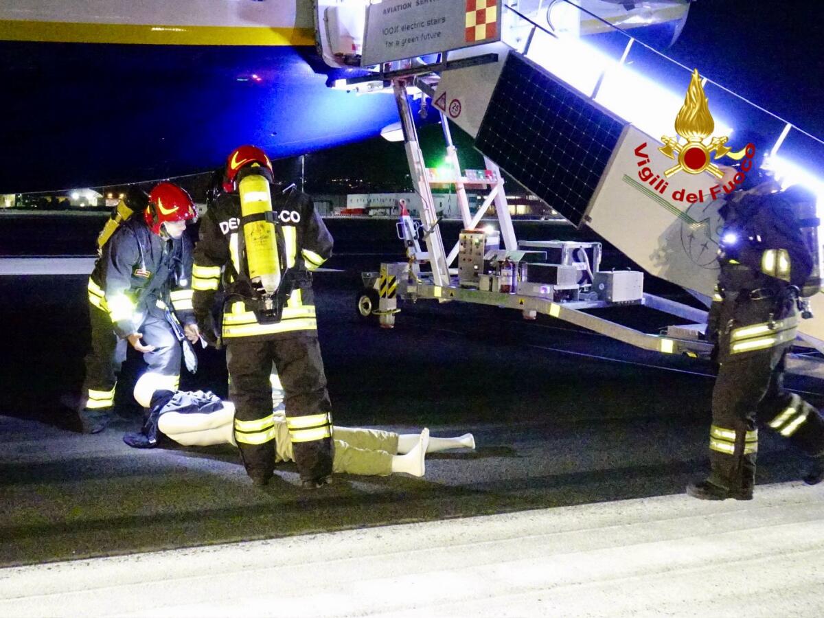 Maxi esercitazione di emergenza a Fontanarossa: coinvolti Vigili del Fuoco, forze dell’ordine e studenti - 