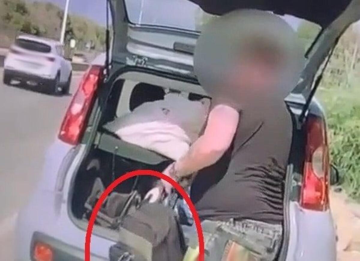 Catania, ruba zaini e borse lasciate in auto da un turista: arrestato insieme con un complice - 