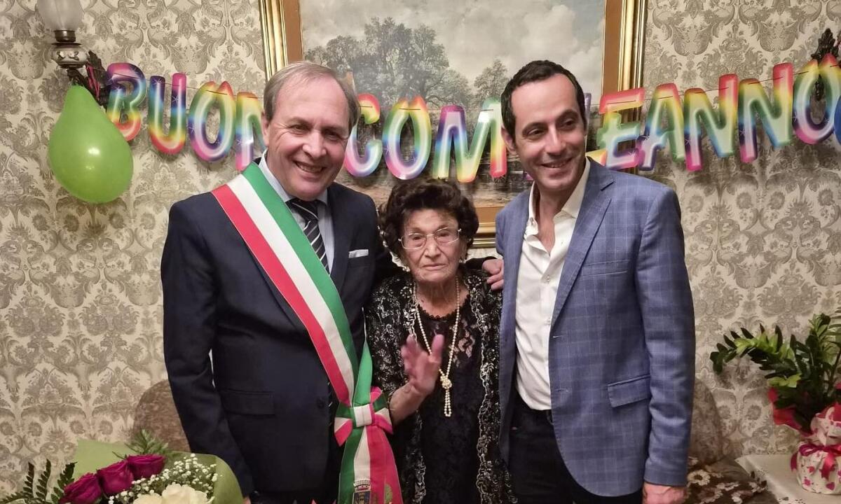 Paternò festeggia i 100 anni della signora Antonina Cosentino - 