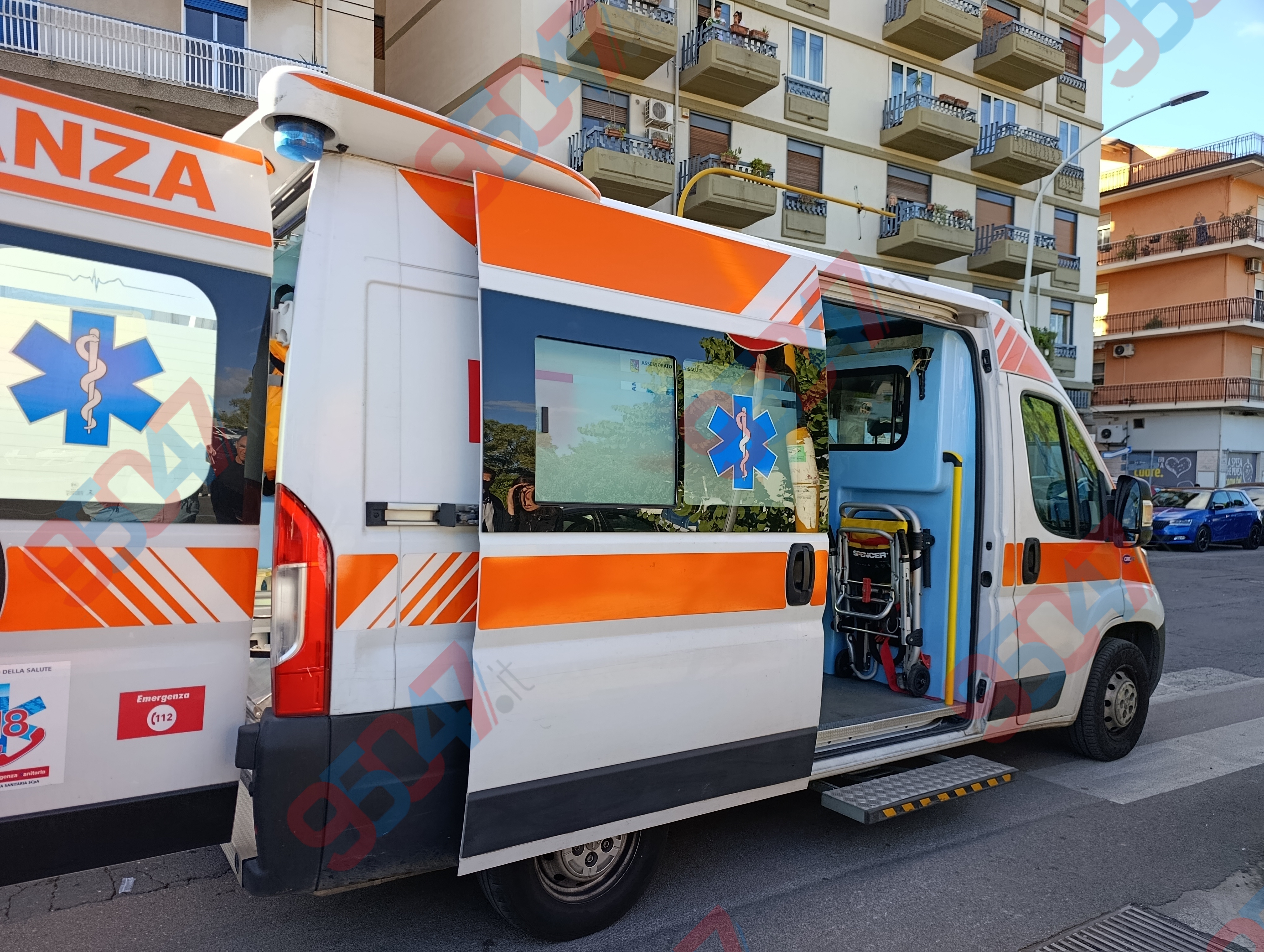 PATERNO'. Gravissimo incidente al Corso Italia: pedone investito da un camion, richiesto intervento elisoccorso