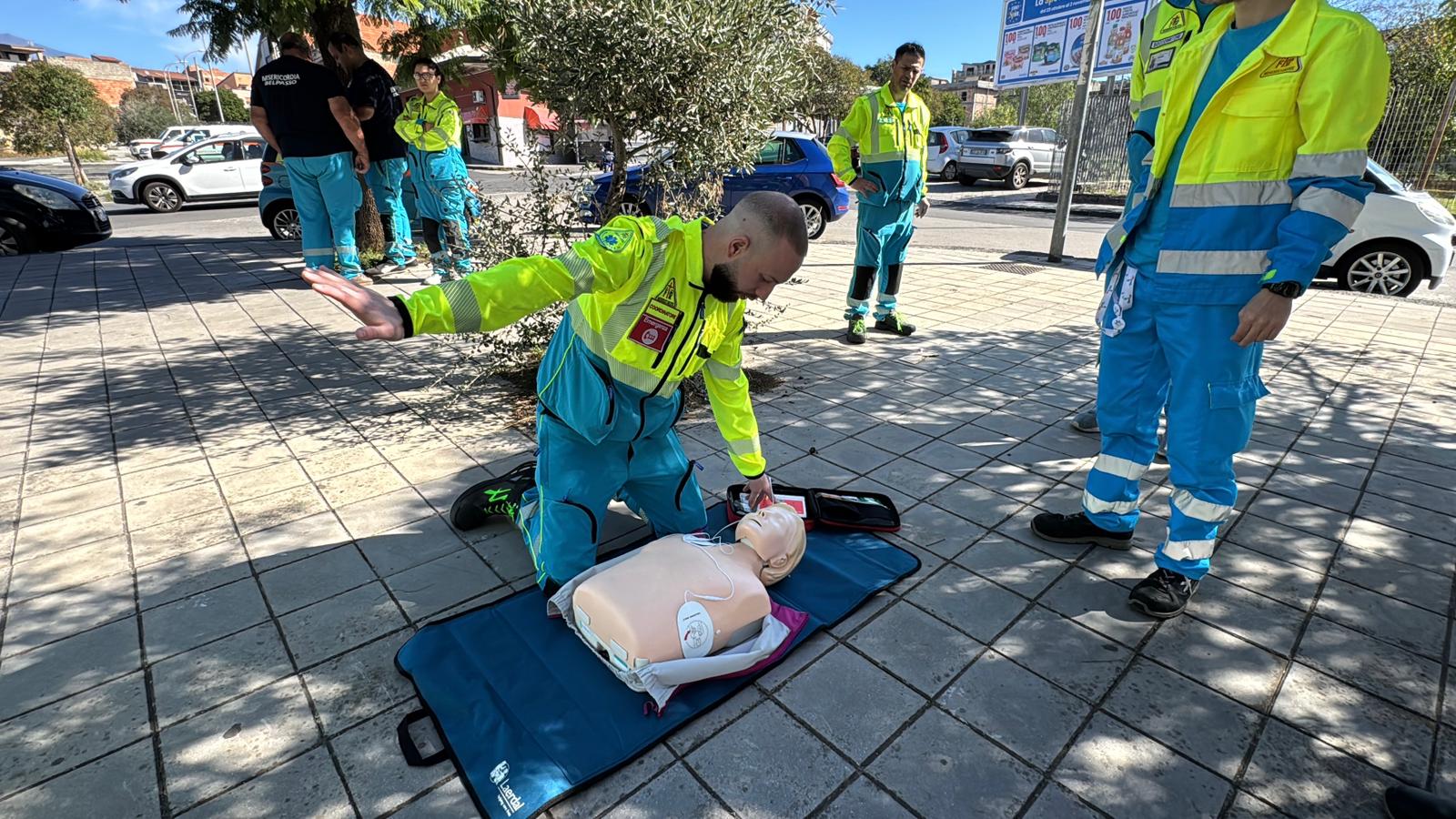 Paternò, inaugurati due defibrillatori in Piazza Umberto e a Scala Vecchia: la Misericordia dona alla città un progetto votato dai cittadini