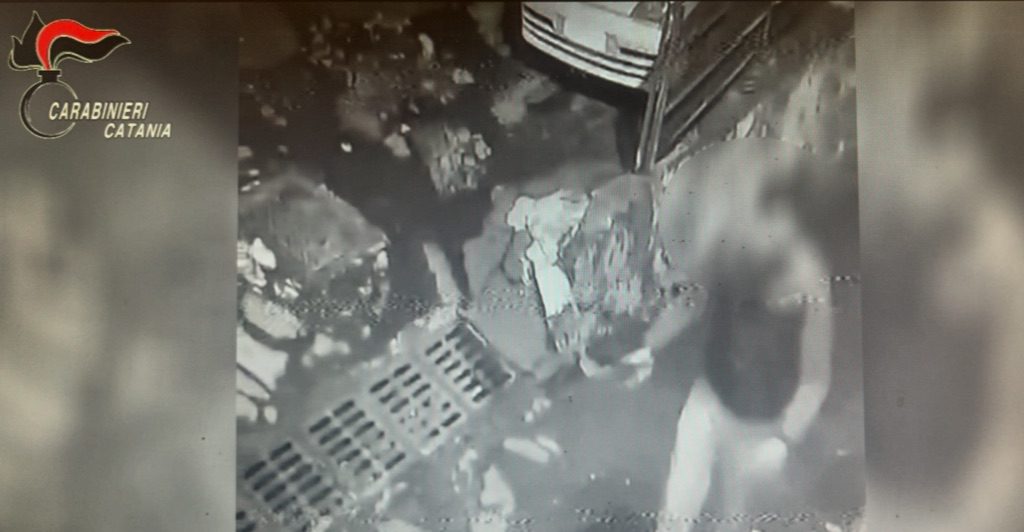 Paternò, 56enne ferito da colpo di fucile: tre giovani accusati di tentato omicidio. I nomi