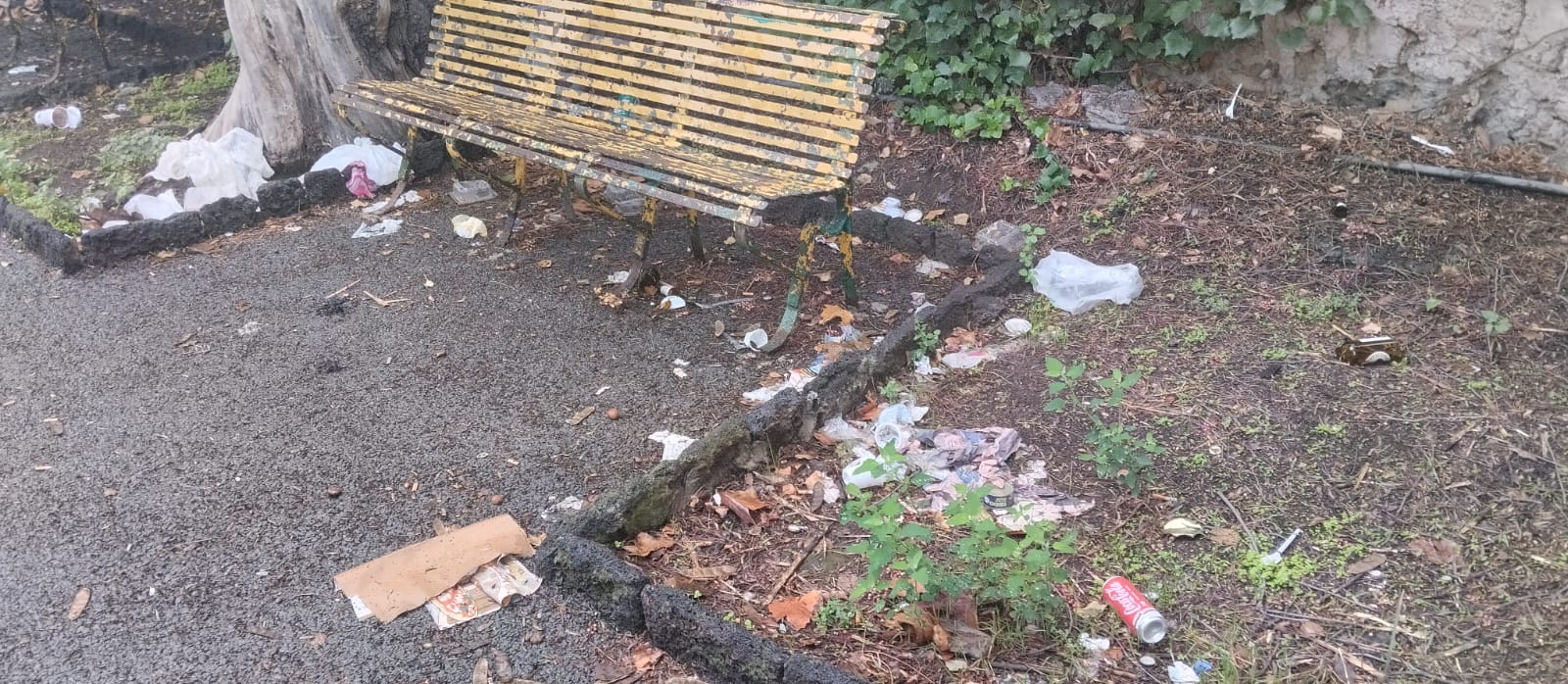 Paternò, nuove segnalazioni sullo stato della villa comunale: “Ogni giorno è sempre peggio”