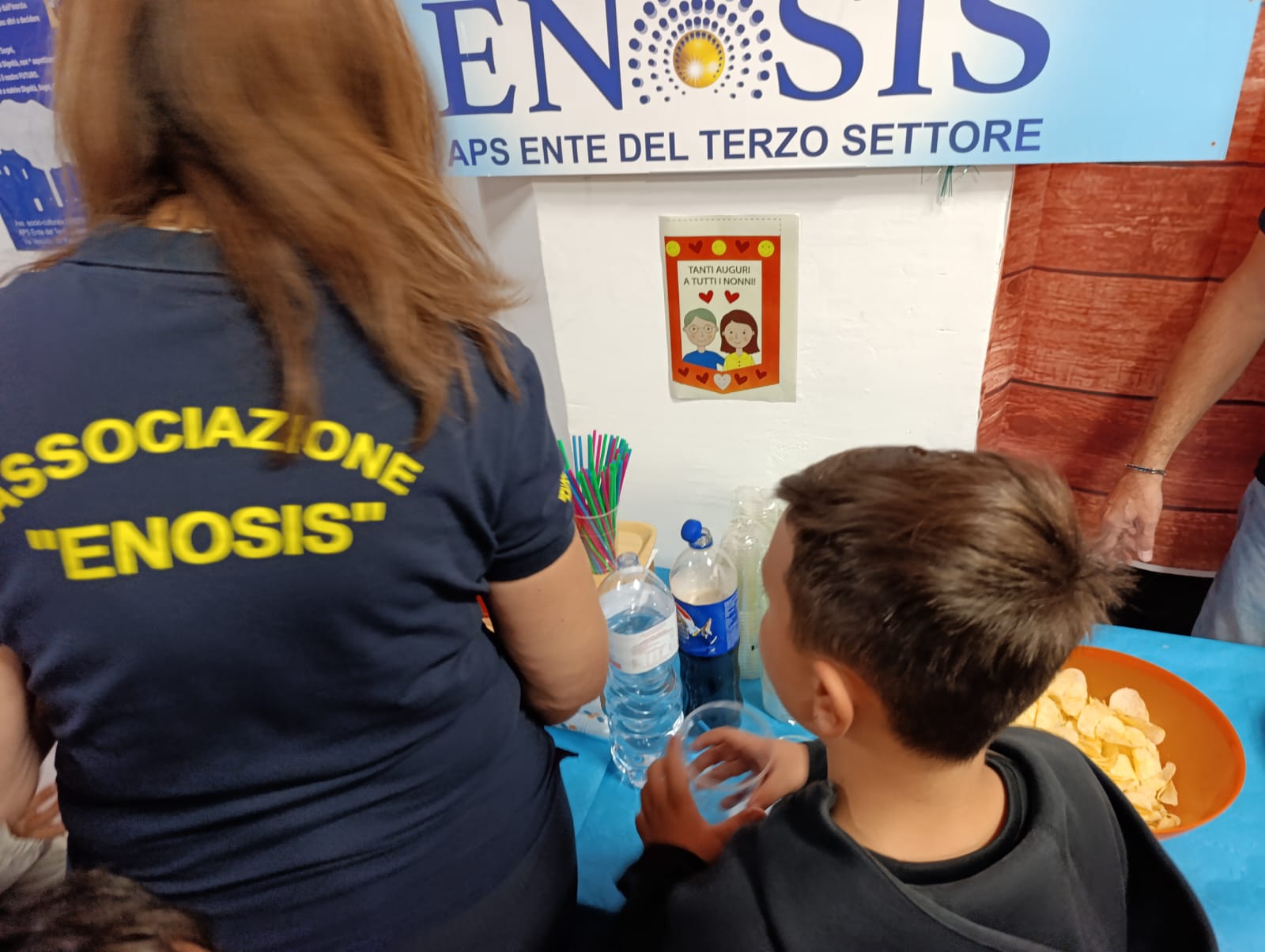 Grande successo per la Festa dei Nonni promossa da Enosis: un abbraccio tra generazioni nel cuore di Paternò