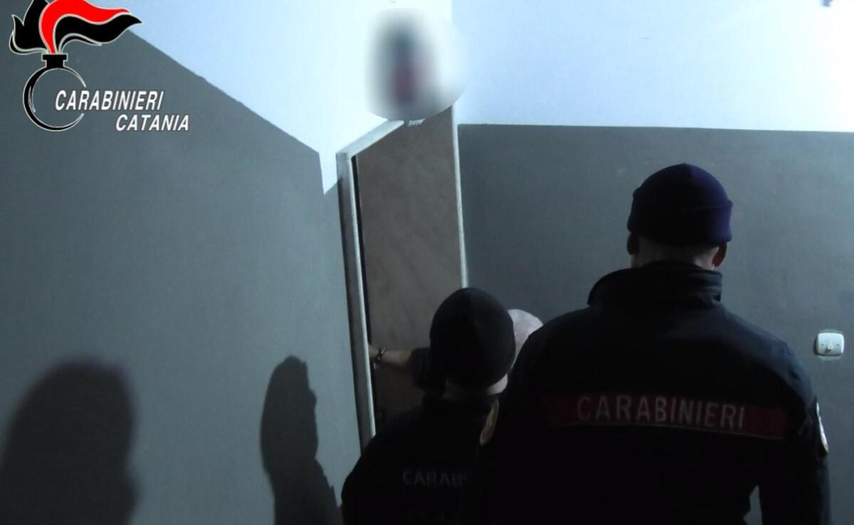 Catania, pianificavano e mettevano a segno rapine contro imprenditori: 5 arresti - 