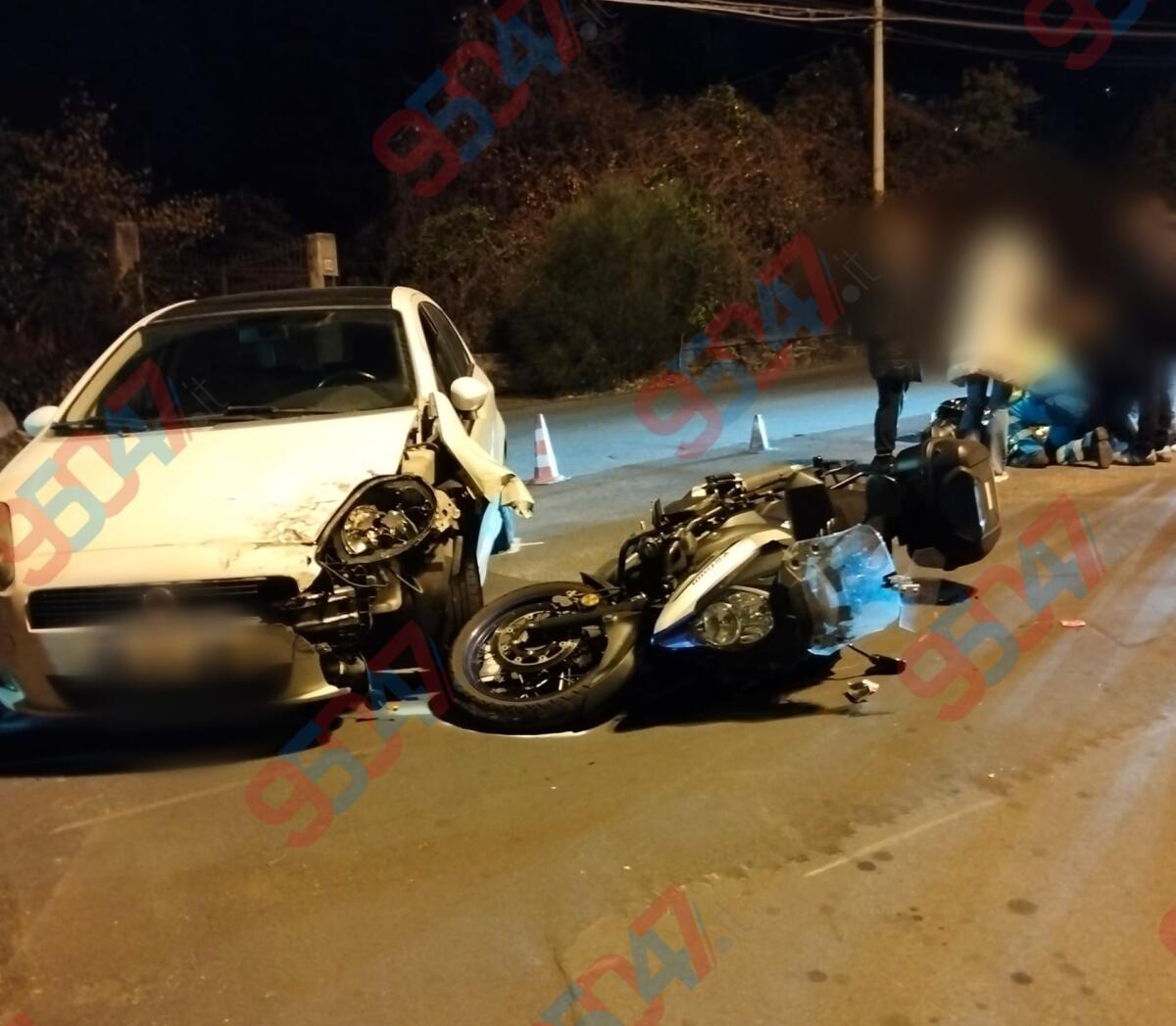 Trecastagni e Catania, doppio scontro auto-moto: due motociclisti feriti - 