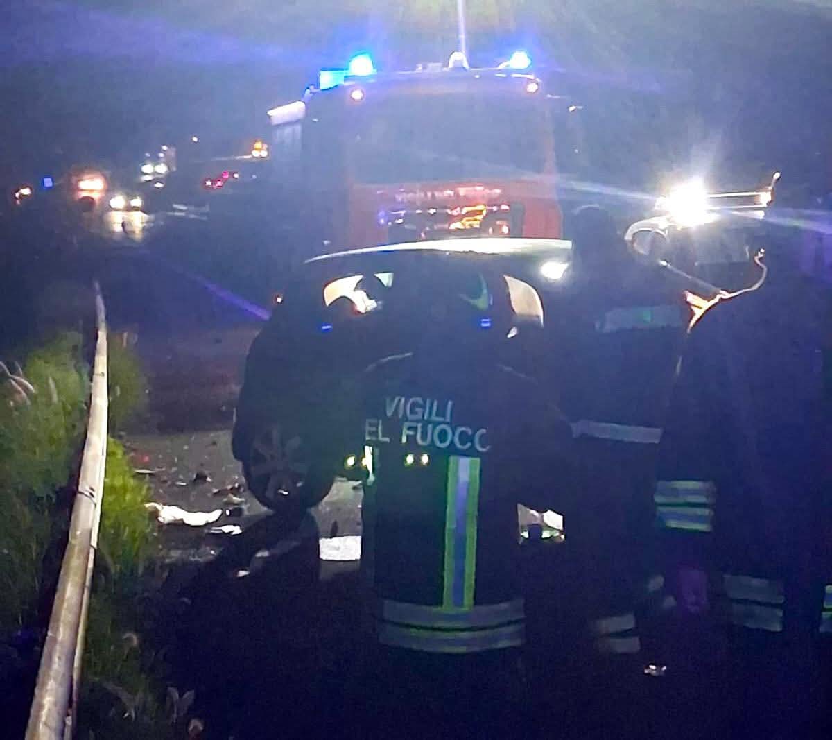A18 Messina–Catania, incidente mortale dopo Roccalumera: una donna muore, un uomo ferito