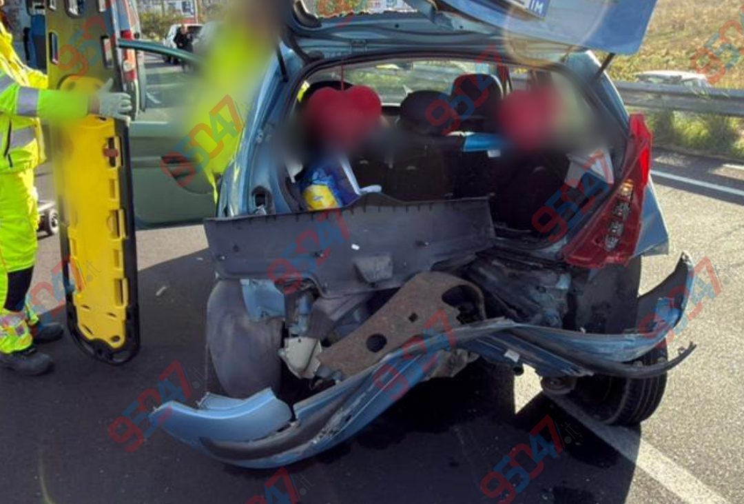 Circonvallazione di Catania, incidente coinvolte tre autovetture e una donna ferita