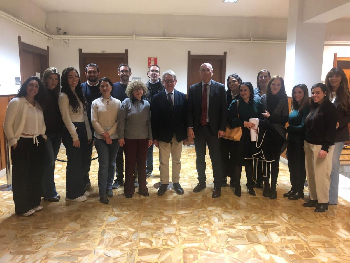 PATERNO'. La Commissione Straordinaria dà il benvenuto ai 18 neoassunti del Comune - 