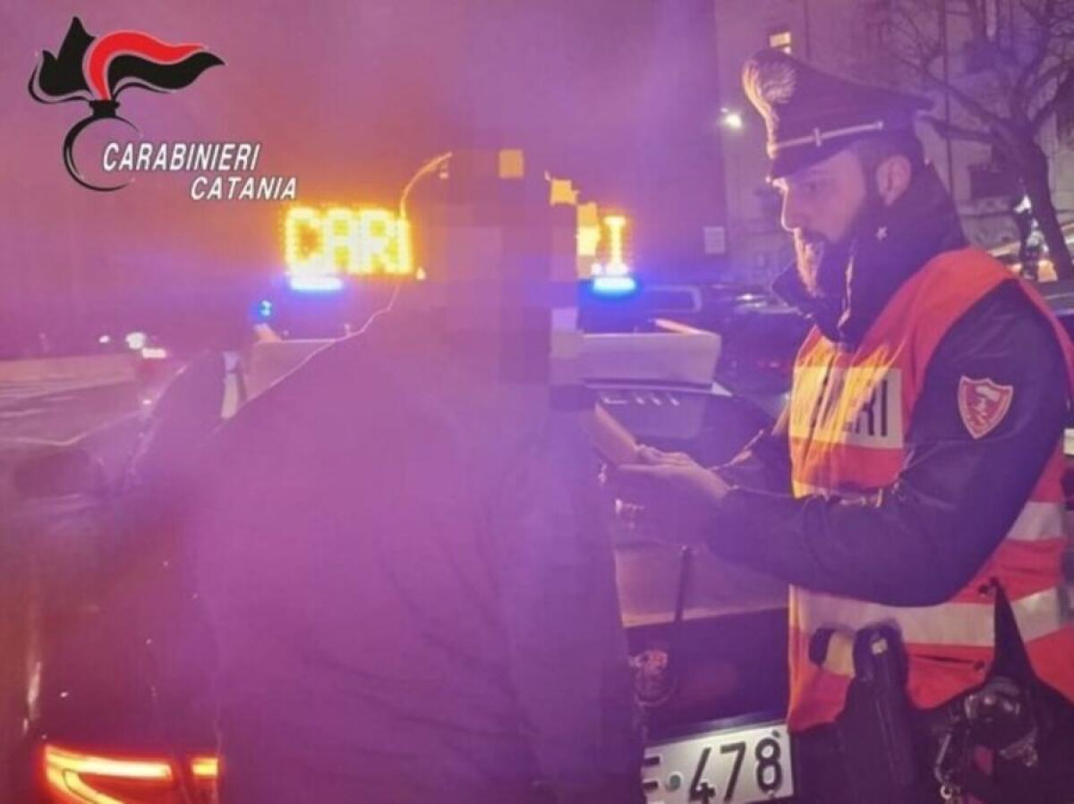 Catania, fermata nella notte con tasso alcolemico oltre 2 g/l: 29enne denunciata - 