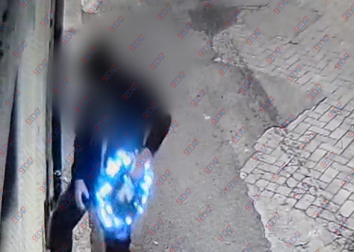 Paternò, ladri senza vergogna: rubano gli addobbi di Natale davanti alle case alle 20:32 – VIDEO SHOCK - 