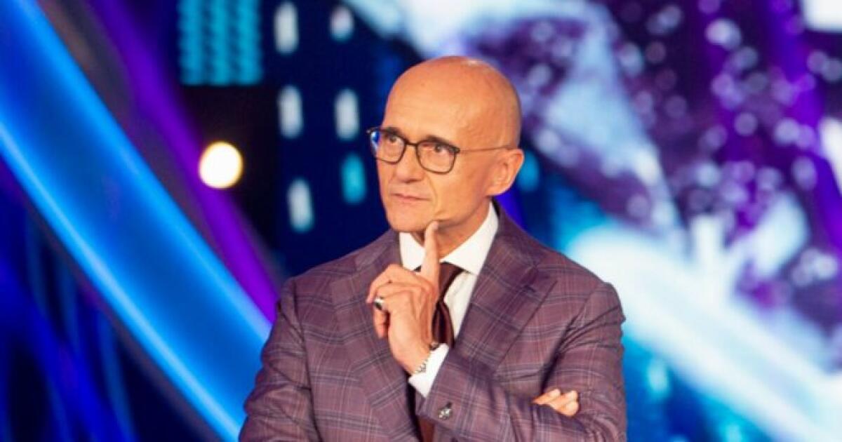 Alfonso Signorini indagato per violenza sessuale ed estorsione - 