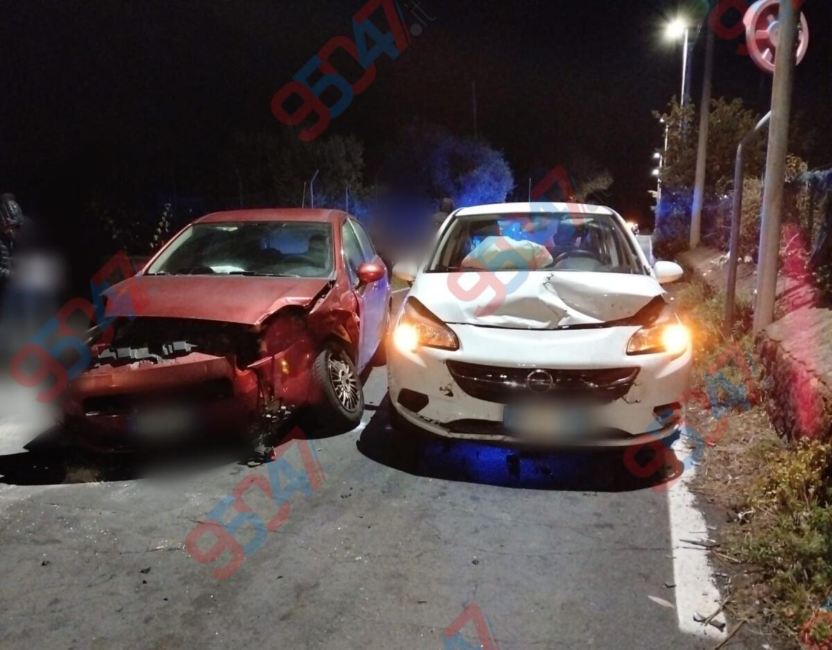 Incidente nella notte sulla SP4/II Belpasso–Nicolosi: quattro feriti nello scontro tra due auto - 