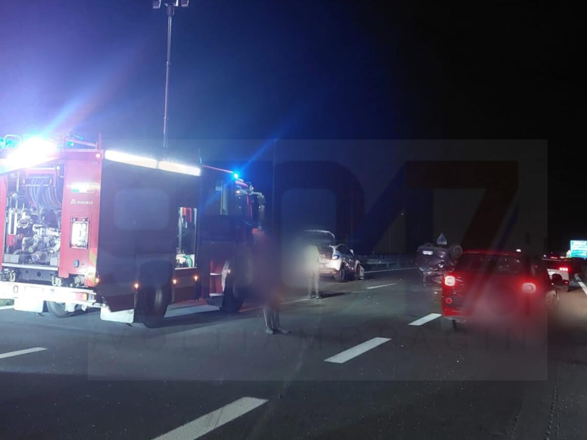 A19 Catania-Palermo, grave incidente nei pressi di Gerbini: tre auto coinvolte, una si ribalta. Soccorsi sul posto - 