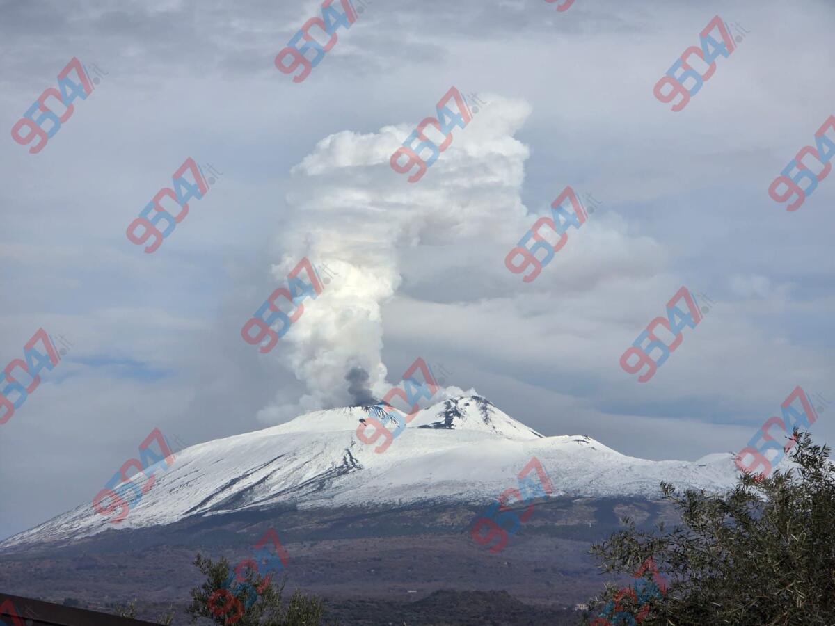 AGGIORNAMENTO – Etna, allerta F1: alta probabilità di fontane di lava - 