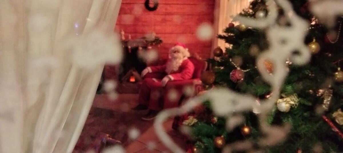 A Paternò la magia del Natale firmata Enosis: inaugurata la Casa di Babbo Natale - 