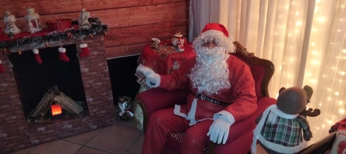 Babbo Natale resta ancora due giorni a Paternò: appuntamento oggi e domani in Piazza Indipendenza, in programma anche la tombola - 
