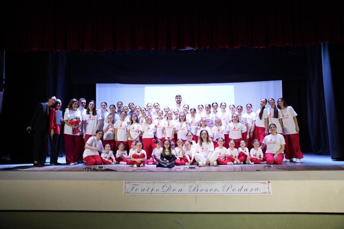 L'Associazione Arte Danza di Paternò augura buone feste e partecipa alla raccolta fondi per Telethon - 