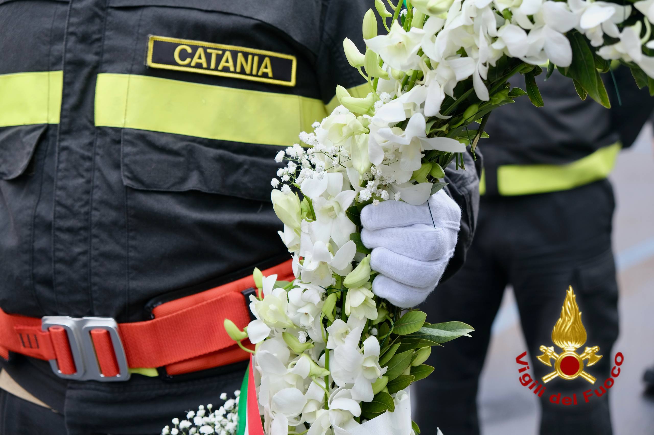 Santa Barbara 2025: emozionante omaggio dei Vigili del Fuoco a Paternò . Le foto