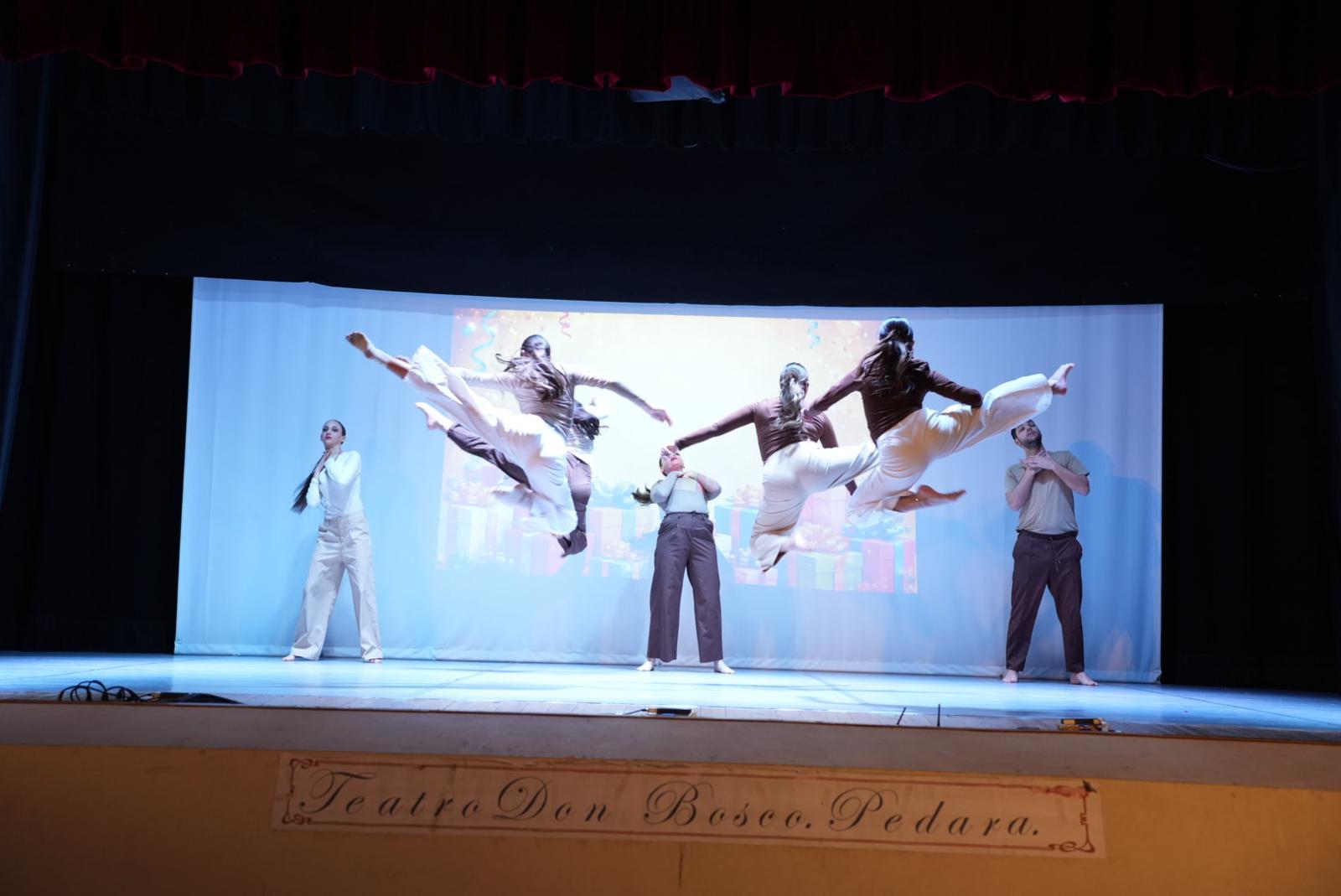 L'Associazione Arte Danza di Paternò augura buone feste e partecipa alla raccolta fondi per Telethon