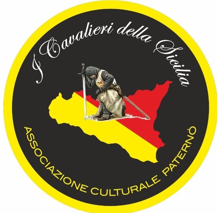 Paternò, un gesto di solidarietà nel segno del Natale: donati buoni alimentari alle famiglie in difficoltà