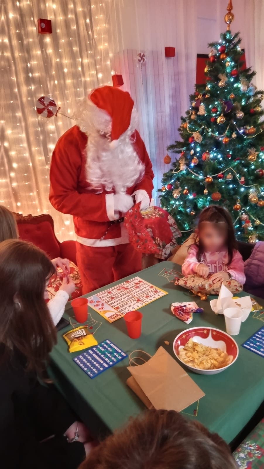 Paternò, grande successo per la seconda edizione della Casa di Babbo Natale dell’Associazione Enosis
