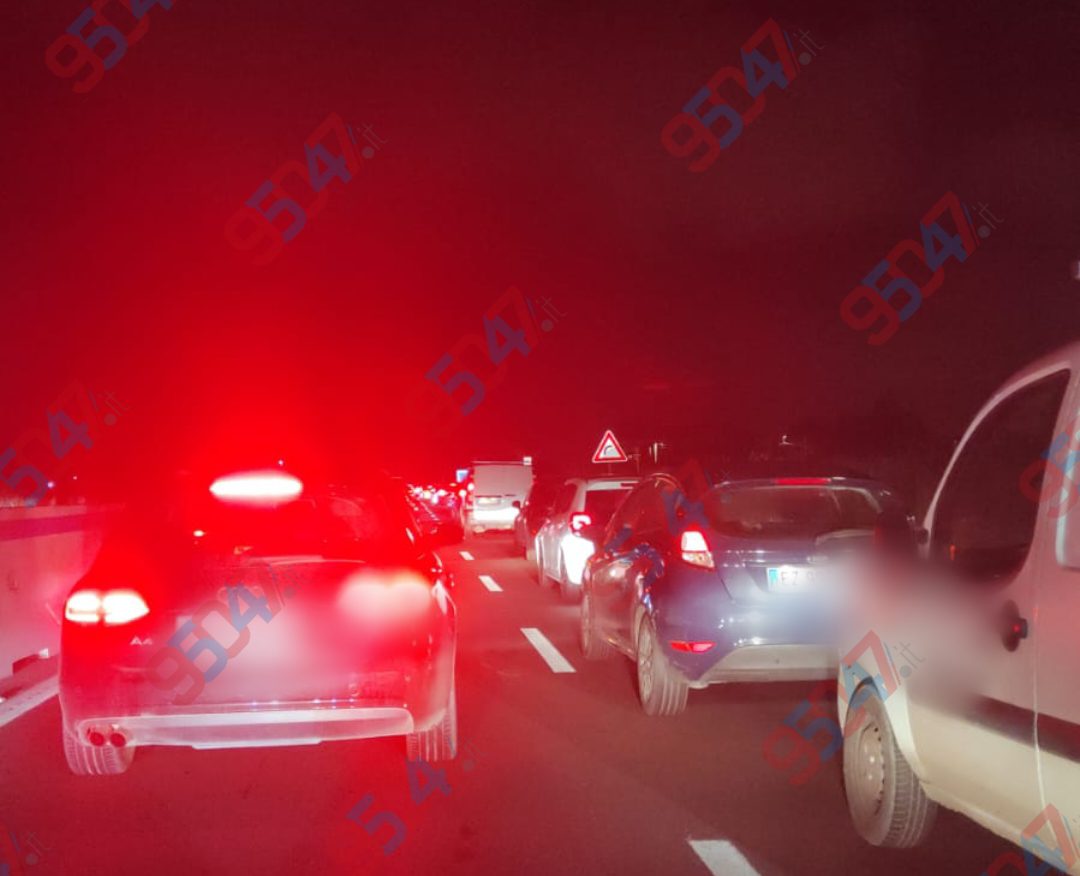 SS121 bloccata tra Palazzolo e Paternò: tamponamento e traffico paralizzato