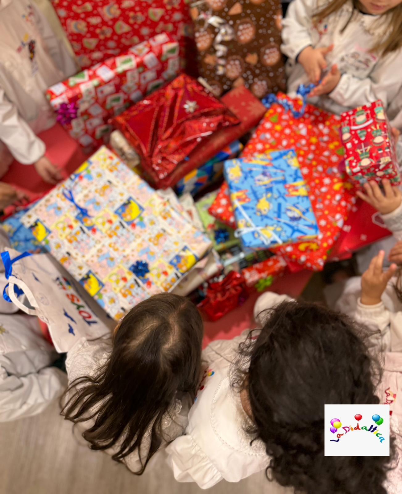 Paternò, gesto di cuore dei bimbi de “La Didattica”, donati giochi alla Caritas