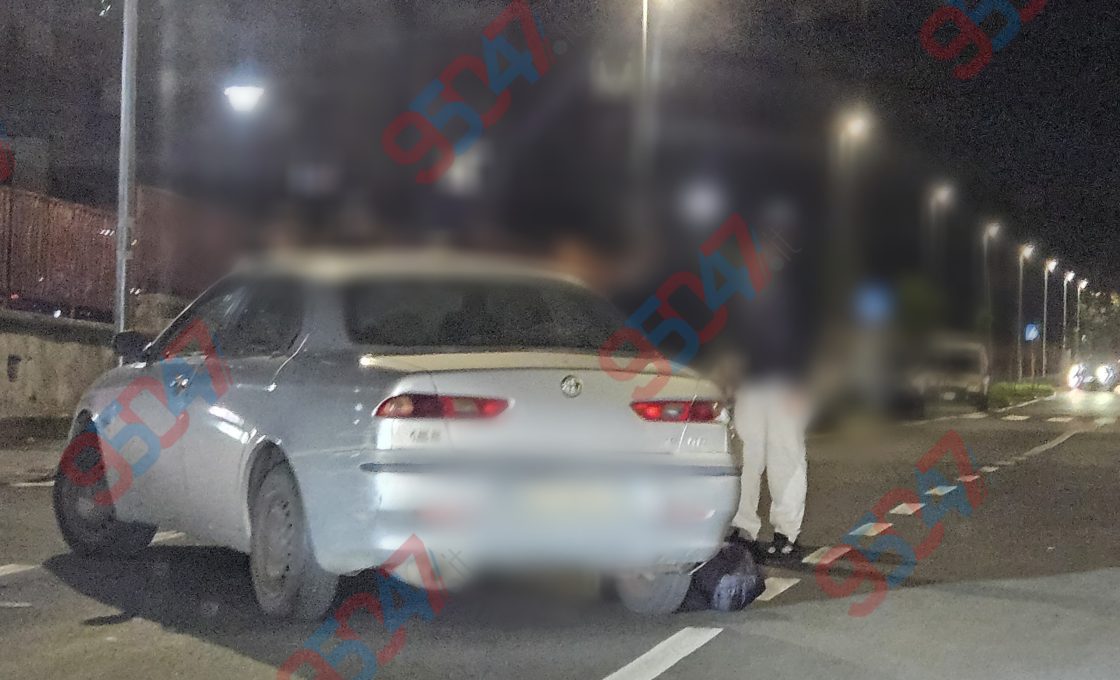 Paternò, incidente in via Alcide De Gasperi: scooter finisce sotto un’auto