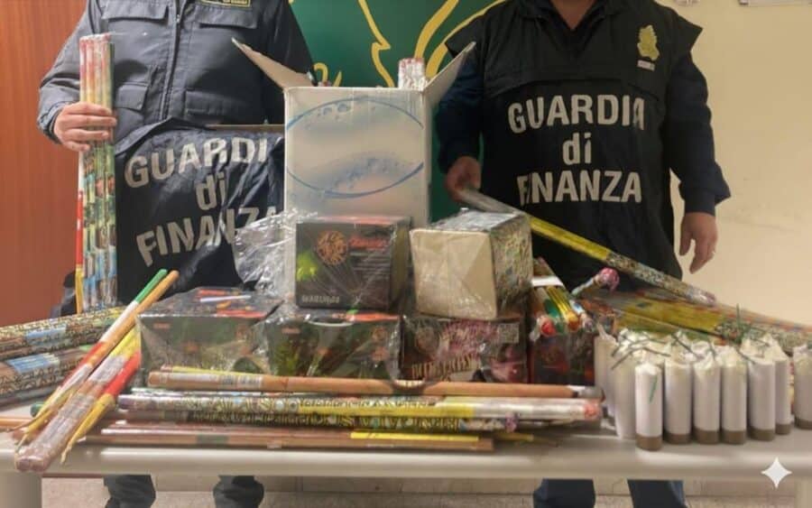 Paternò, controlli sui botti: maxi sequestro in un’attività commerciale cinese