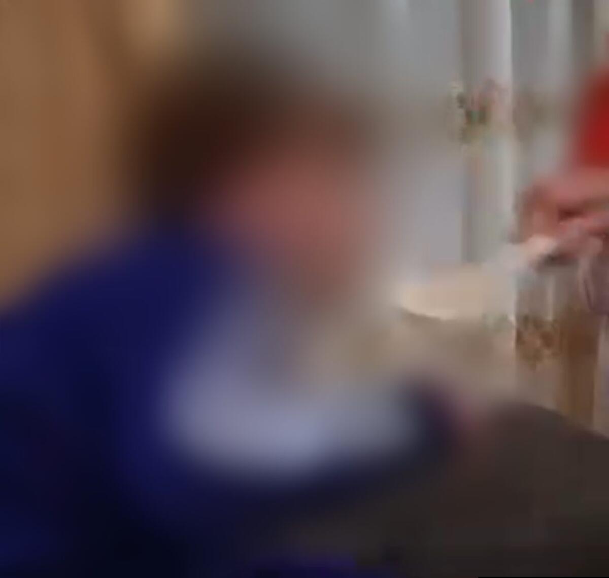 Orrore in casa a Catania: bimbo picchiato con un cucchiaio, fermato il padre dopo il video choc - 