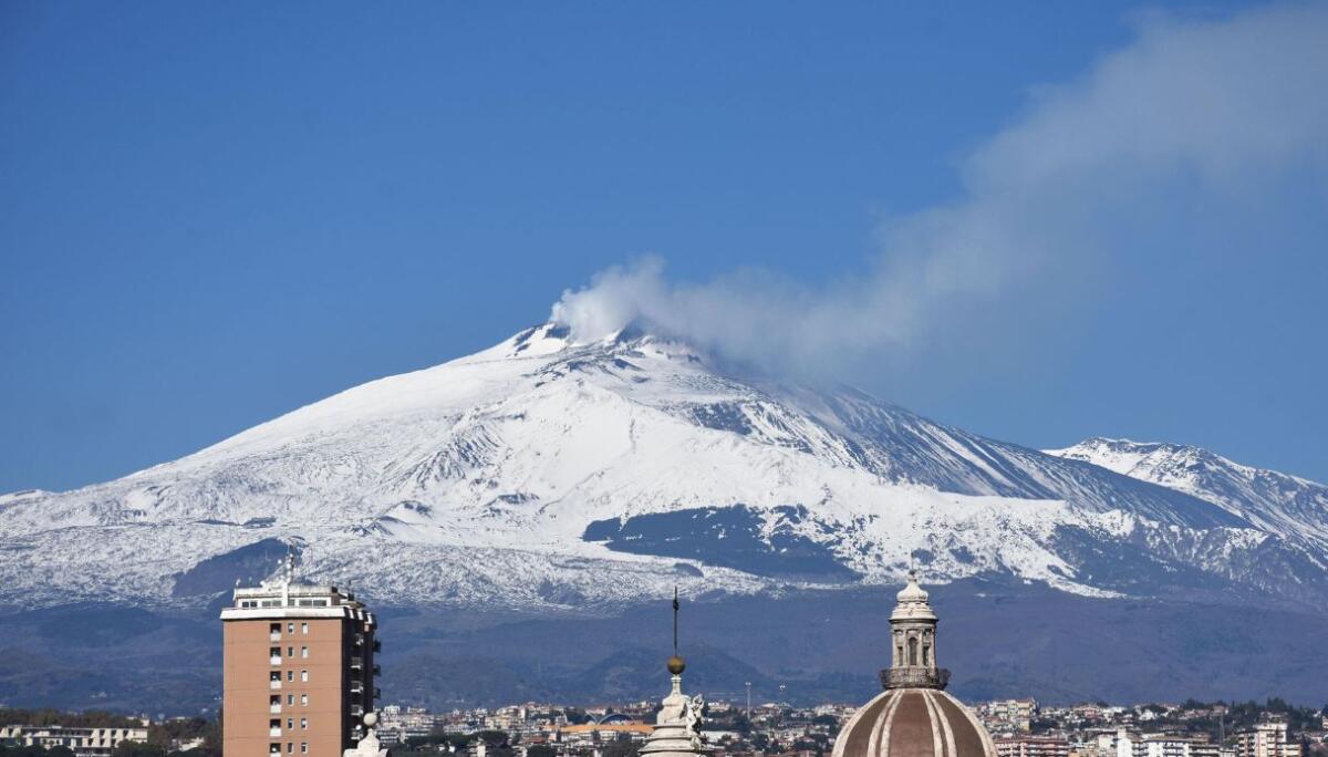 Etna, conclusa l’ultima fase eruttiva: l’allerta per l’aviazione (Vona) torna verde - 