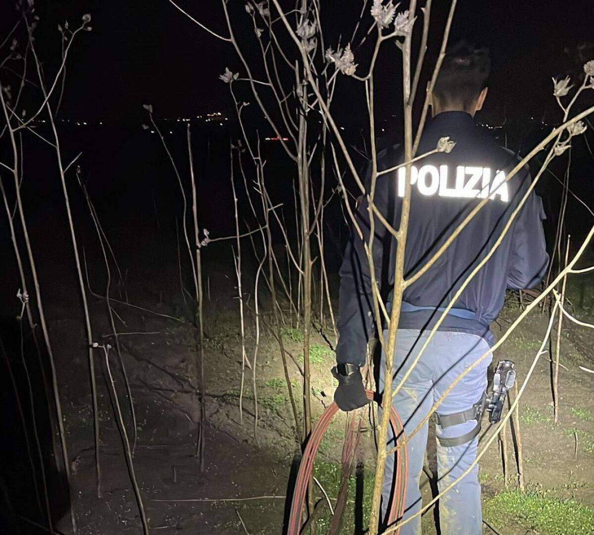 Contrada Junchetto, rubano cavi di rame da un campo fotovoltaico: padre arrestato, figlio denunciato - 