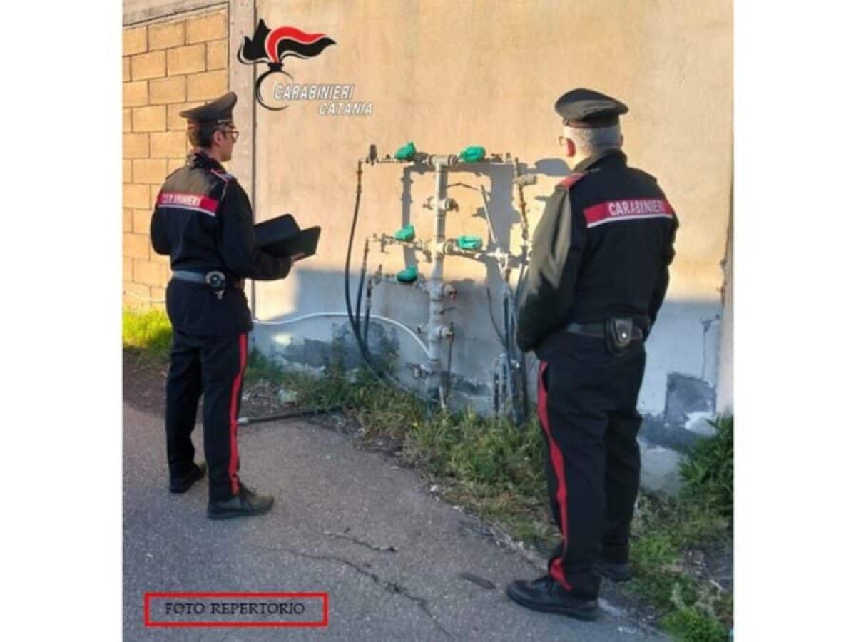 Aci Catena, usava bagni e magazzini come cucina: chiosco-bar denunciato nella Villa Comunale - 