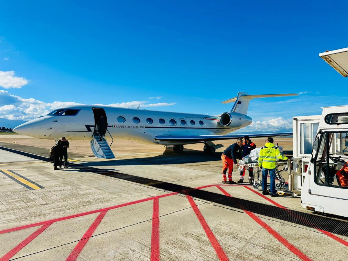 Neonato di 2 mesi in pericolo di vita: trasferimento urgente dal San Vincenzo di Taormina al Bambino Gesù con un velivolo dell’Aeronautica Militare - 