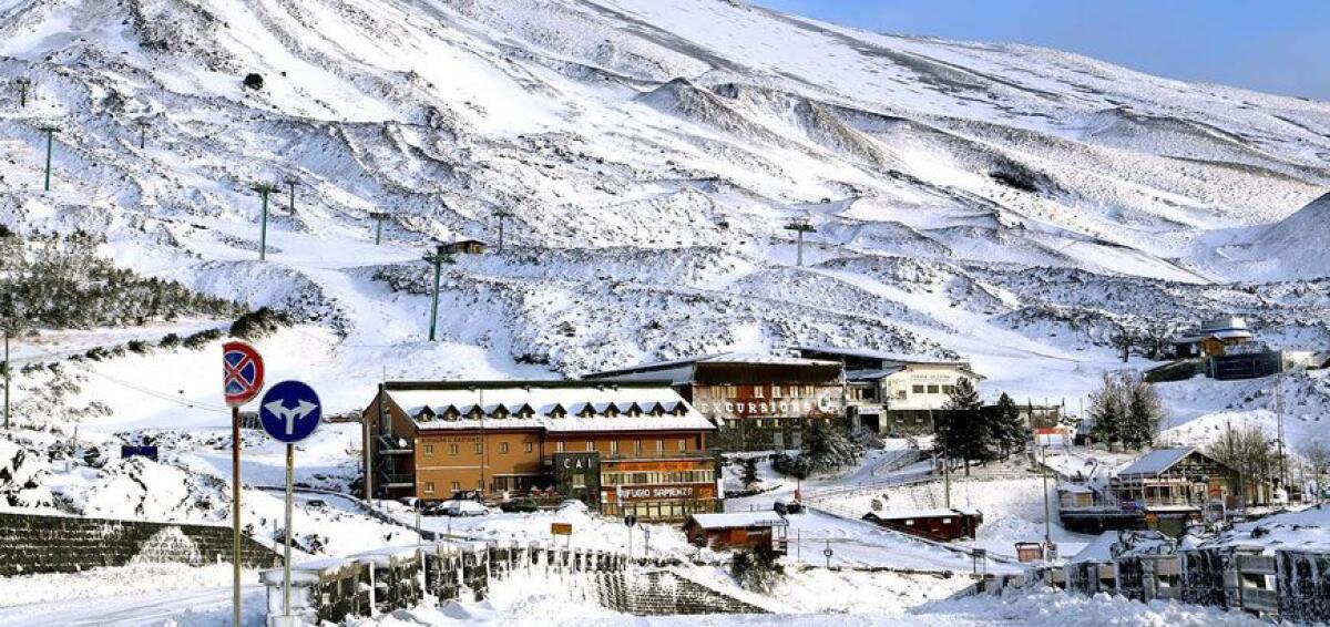 Etna Sud, chiuso il Rifugio Sapienza nel weekend: avviso del Comune di Belpasso - 